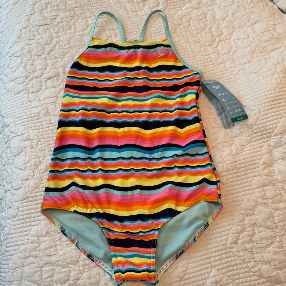 Speedo one piece swimsuit size XL 16